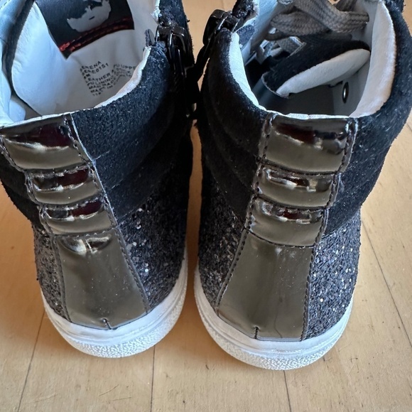 Steve Madden  Serena Black sequin Hi top sneaker, 8.  CB2164 - Picture 7 of 9